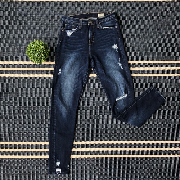 Distressed Mid-Rise Skinny Stretch Jean - Picture 2 of 5
